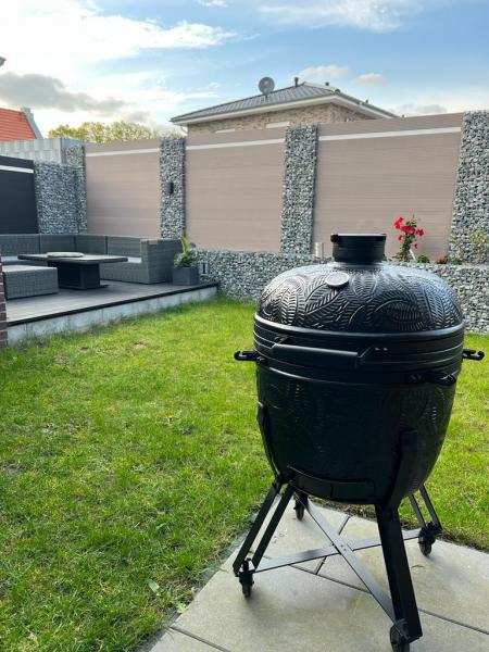 Kamal BBQ met composiet schanskorven